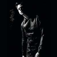 欧美范时尚黑白风格男生头像