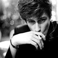 欧美范时尚黑白风格男生头像