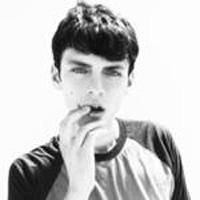 欧美范时尚黑白风格男生头像