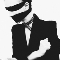 欧美范时尚黑白风格男生头像