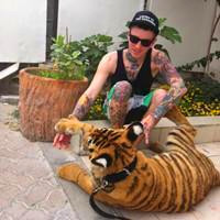 精选中外男生霸气纹身头像图片