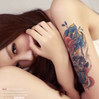 超诱人的性感美女纹身头像