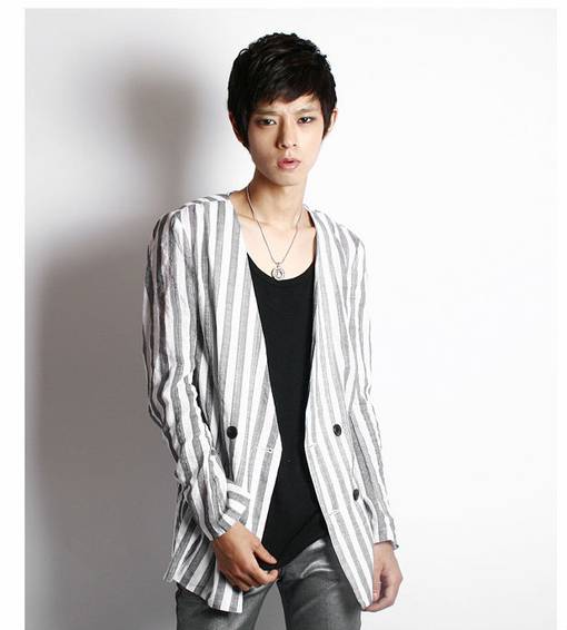 阳光帅气的长发男生图片欣赏