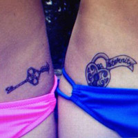 甜蜜浪漫的qq情侣纹身头像