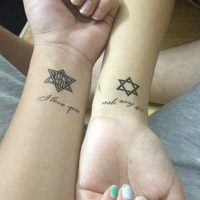 甜蜜浪漫的qq情侣纹身头像