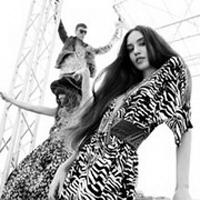 冷酷霸气的美女黑白个性头像