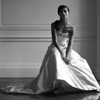 精选最热的高冷女生黑白头像