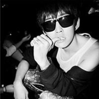 最吸引眼球的qq帅气男生头像