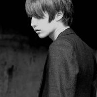 最吸引眼球的qq帅气男生头像