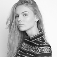 最新时尚欧美女生黑白头像合集