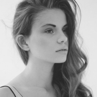 最新时尚欧美女生黑白头像合集