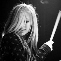 最新时尚欧美女生黑白头像合集