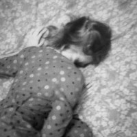 另类诡异恐怖的女生黑白qq头像