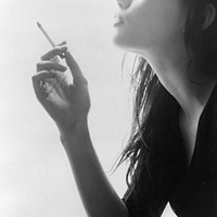 非主流霸气抽烟女生qq头像图片