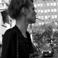 非主流霸气抽烟女生qq头像图片