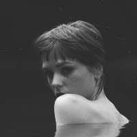 另类诡异恐怖的女生黑白qq头像