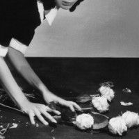 另类诡异恐怖的女生黑白qq头像