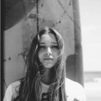 最新好看的女生黑白头像不带字图片