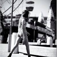 最新好看的女生黑白头像不带字图片