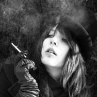 最新好看的女生黑白头像不带字图片