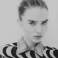 最新好看的女生黑白头像不带字图片