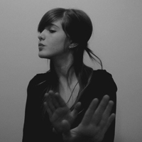 九月最新女生黑白头像不带字图片