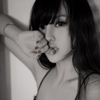 九月最新女生黑白头像不带字图片