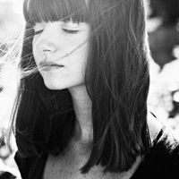 九月最新女生黑白头像不带字图片