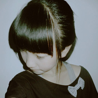 九月最新女生黑白头像不带字图片