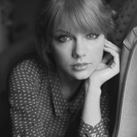 九月最新女生黑白头像不带字图片