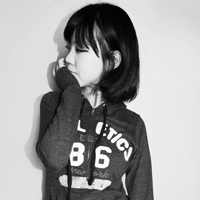 九月最新女生黑白头像不带字图片