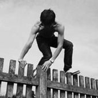 欧美范高冷男生黑白个性头像图片