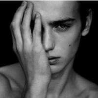 欧美范高冷男生黑白个性头像图片