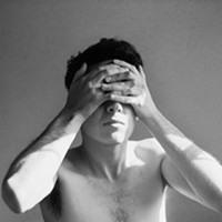 九月最新另类颓废美女黑白头像图片