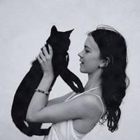 九月最新另类颓废美女黑白头像图片