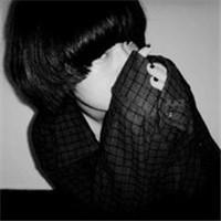 精选最热qq女生黑白头像图片