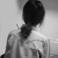 精选最热qq女生黑白头像图片