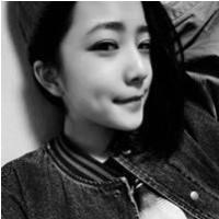 精选最热qq女生黑白头像图片
