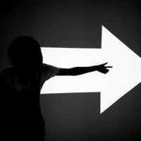 精选最热qq女生黑白头像图片