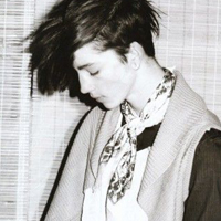 精选成熟帅气男生黑白头像图片