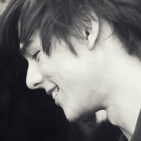 精选成熟帅气男生黑白头像图片