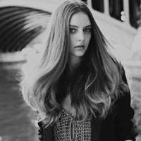 或许我是一个自暴自弃的人黑白头像