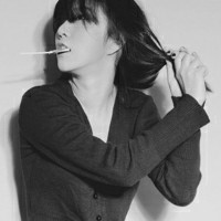 最新欧美女生霸气黑白头像图片