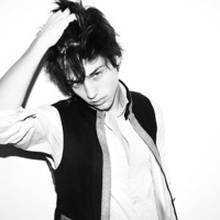 欧美范黑白风格可爱男生头像