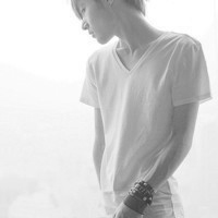 欧美范黑白风格可爱男生头像