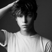 欧美范黑白风格可爱男生头像