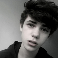 欧美范黑白风格可爱男生头像