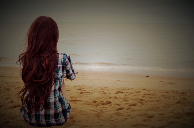 非主流女生伤感落寞背影图片