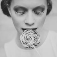 超拽霸气qq女生黑白头像