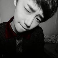 超拽霸气冷酷男生黑白个性头像